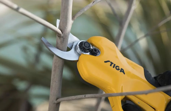 Pilarka + sekator akumulatorowe SP 100e 2.0 Ah